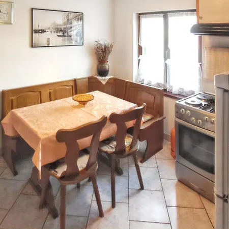 Welcoming In - 75 Sqm With View *