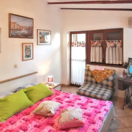 Apartment Welcoming In - 75 Sqm With View Medulin