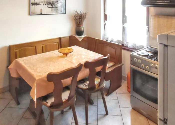 Welcoming In - 75 Sqm With View *