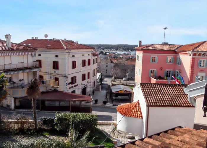 Welcoming In - 75 Sqm With View Apartman