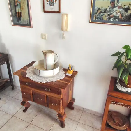 Welcoming In - 75 Sqm With View * ميدولين