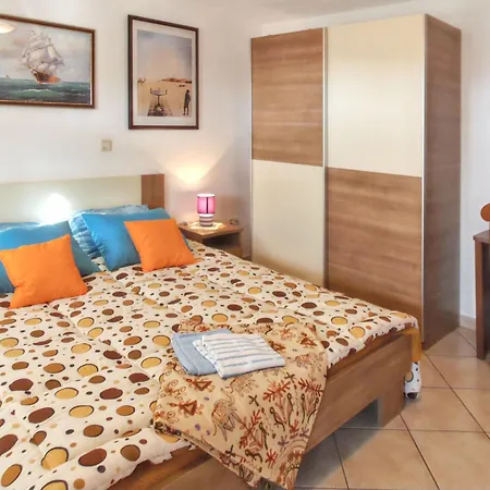 Welcoming In - 75 Sqm With View Apartmán